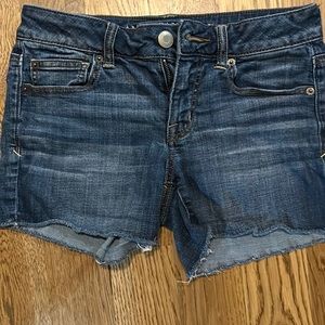 American Eagle Jean Shortie Shorts Size 4